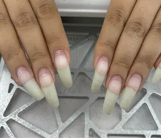 ネイル ChouChou NAIL SALON所属・サキ ChouChouのネイルデザイン