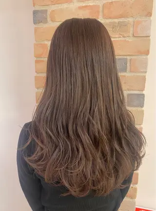 ロング カラー 古川 琴美のヘアスタイル