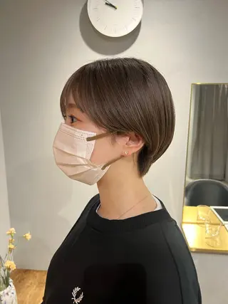 ショート カラー ALLY(アリー)所属・akane/ボブ /オリーブ/ブラウンのヘアスタイル