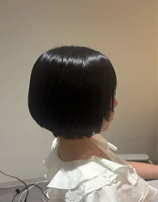 ショート Rely ante所属・美髪✨艶髪✨髪質改善 カラー特化❣️二宮遥のヘアスタイル