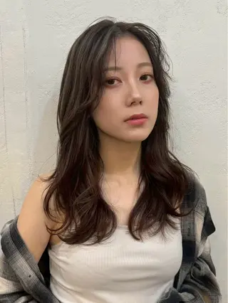 ロング new open Farbeのヘアスタイル