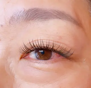 マツエク・マツパ 自まつ毛改善サロンHYGGE青葉台所属・mami saijoのマツエク・マツパデザイン