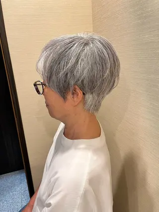 ショート Ha naのヘアスタイル