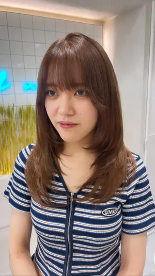 セミロング カラー 韓国ヘア/レイヤー Londエレンのヘアスタイル