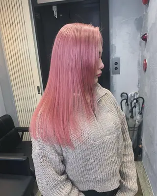 ロング GISEL TAKUYAのヘアスタイル