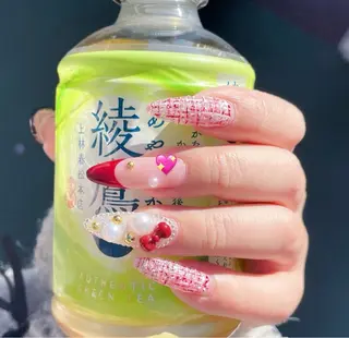 ネイル あゆ🎀/ワンホンネ イル/痛ネイルのネイルデザイン