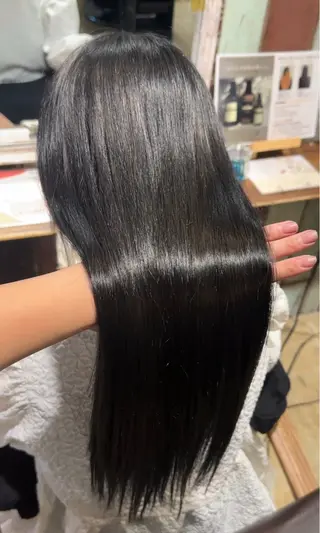ロング 7Velvet所属・あゆみ︎︎✮／ 暖色カラーのヘアスタイル