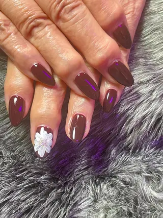 カラー メンズ ネイル Chérinail 爪のお手入れのネイルデザイン