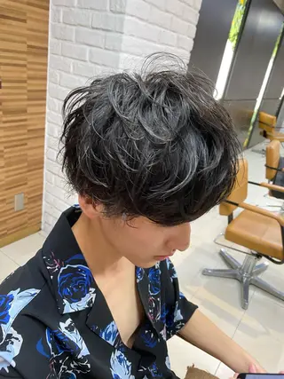 メンズ ハイライトカラー/ ハイトーン🍀白石のヘアスタイル