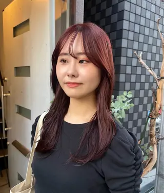 ロング あやの/透明感 /ブリーチカラーのヘアスタイル