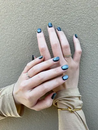 ネイル une／YUKINA 🫧大人nuanceのネイルデザイン