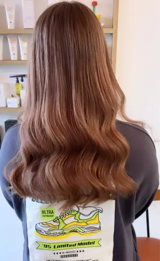 ロング カラー FRAME+spa&hair roomなんば駅前店所属・🌸MAYU🌸 ハイトーン➕レイヤーのヘアスタイル