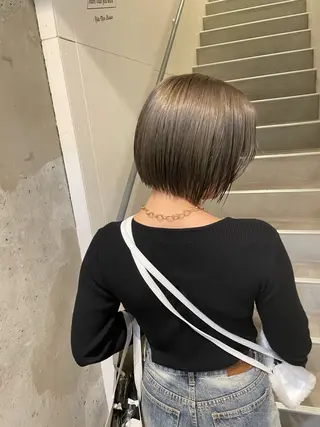 ショート カラー A/LEE所属・久保田 千尋のヘアスタイル