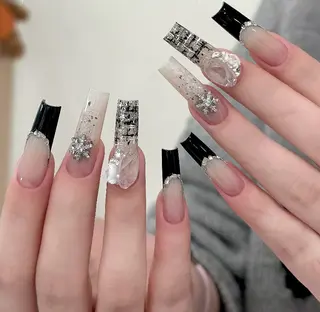 ネイル Nana Nail🎨のネイルデザイン