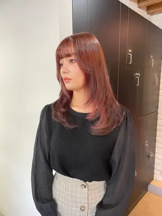 セミロング 横山 奈央のヘアスタイル