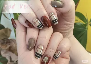 ネイル RiRi  ネイルサロンのネイルデザイン