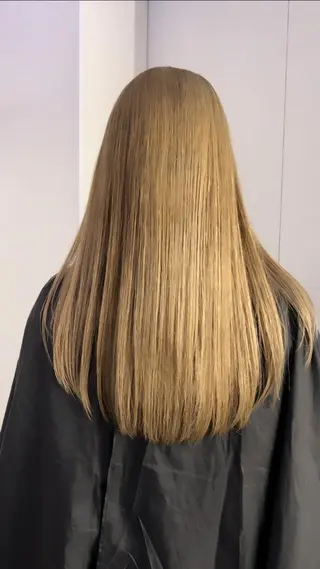 ロング カラー ミチオノザワヘアサロン所属・鷲嶺 風太朗のヘアスタイル