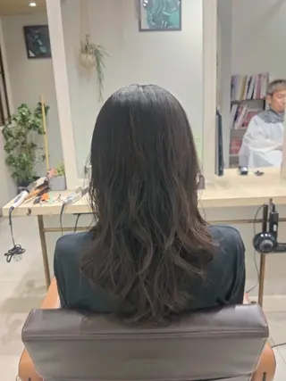 ロング 中山 樹のヘアスタイル