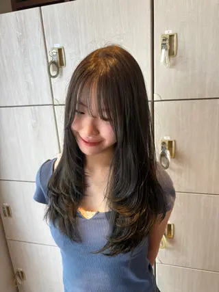 ロング 熊田 秀佳のヘアスタイル
