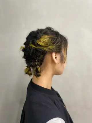 ミディアム カラー ヘアアレンジ mina 🌷のヘアスタイル