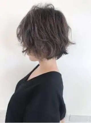 ショート カラー Lien 深井店のヘアスタイル