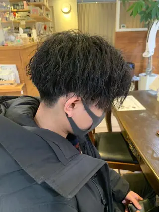 ショート カラー メンズ navile 銀座 角田 龍太のヘアスタイル