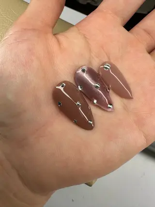 ネイル Sawa ︎︎𓂃⟡.·のネイルデザイン