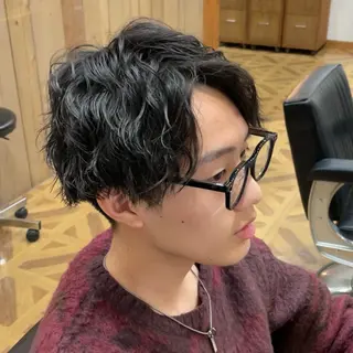 ショート パーマ 安藤 竜之介のヘアスタイル