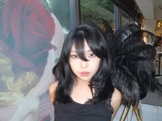 セミロング カラー AIRA/ブリーチ /透明感カラーのヘアスタイル