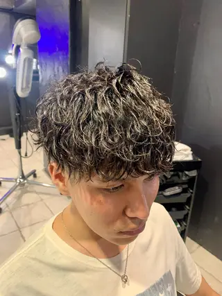 ショート メンズパーマ/難波/ 心斎橋　室園亮佑のヘアスタイル