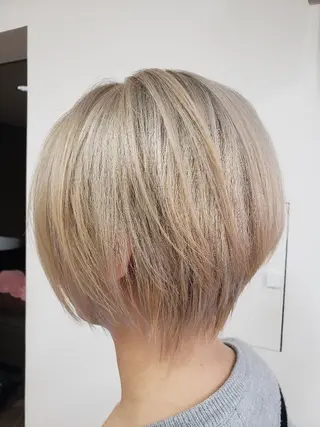 カラー ショート Ｒｅｃｉｅｌ(ﾚｼｪﾙ)　岐阜店所属・レシェル岐阜 中谷のヘアスタイル