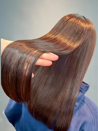 ロング カラー 《髪質改善 UN BLEACH》のヘアスタイル