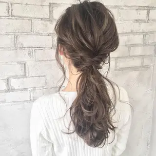 ロング ヘアアレンジ 💚ミヤマ アンナ☘️のヘアスタイル