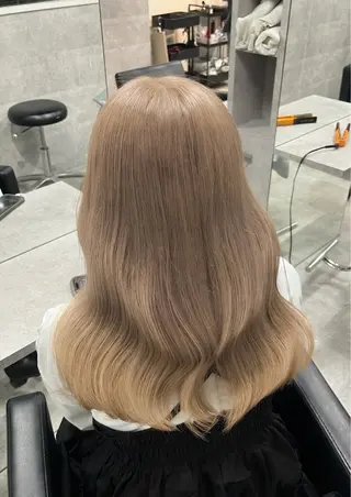 セミロング カラー 川浪 ほほみのヘアスタイル