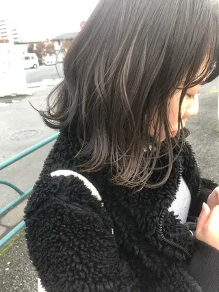 ショート カラー せこぐち まいのヘアスタイル