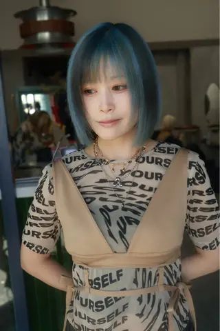ミディアム カラー ハイトーン・デザイン 🏆HINOKIのヘアスタイル