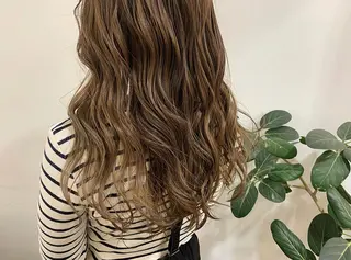 ロング カラー たかいわ みきのヘアスタイル