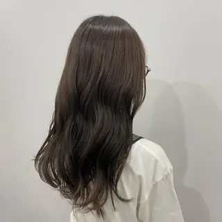 ロング カラー ニシザカ マナのヘアスタイル