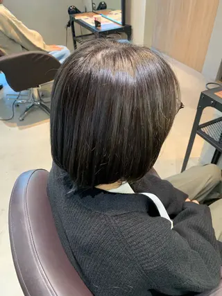 ミディアム AUBE 浅野のヘアスタイル