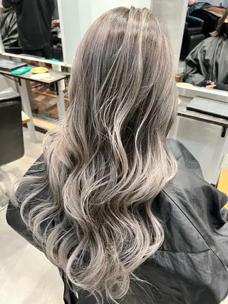 ロング Bear(ベア)所属・KYOKO 【Bear】のヘアスタイル