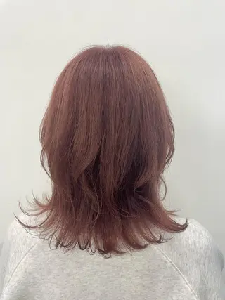 ミディアム カラー KANGOLSALON 富山セントラル所属・松井 亜美のヘアスタイル