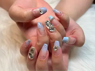 ネイル schon（スチョン）所属・Schon🫧 yuna🫧のネイルデザイン