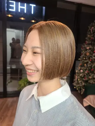 ショート カラー yolo.所属・夜特化型ヘアサロン 𓃱yolo.タナベのヘアスタイル