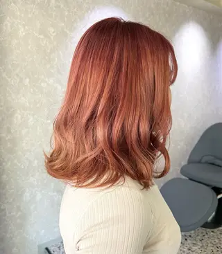 ミディアム カラー 池田 真衣のヘアスタイル
