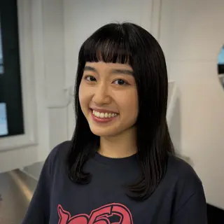 セミロング INORI|艶カラ ー|フェイスレイヤーのヘアスタイル