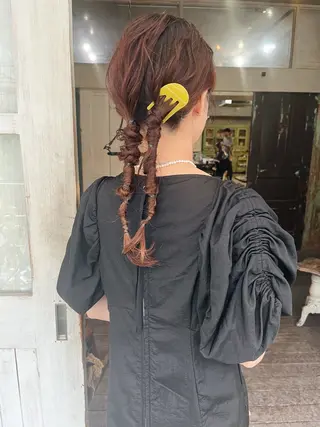 ミディアム ヘアアレンジ ハイトーン/顔まわり レイヤー/YUKAのヘアスタイル