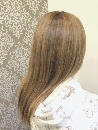ロング カラー ハイトーン/ブリーチ 八重津 晃輔のヘアスタイル