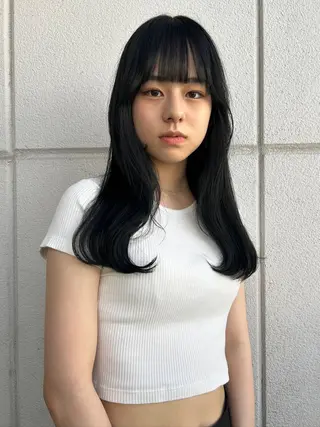 ロング レイヤーカット/ 透明感カラーmikuのヘアスタイル