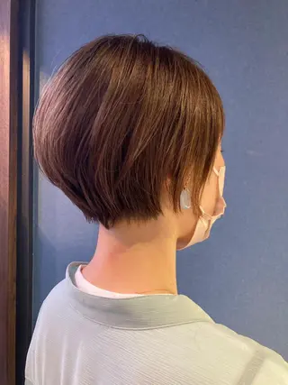 ショート カラー ✨白髪ぼかし 🍀MINAKO☆のヘアスタイル