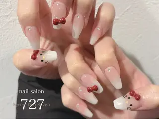 ネイル 727 nailのネイルデザイン